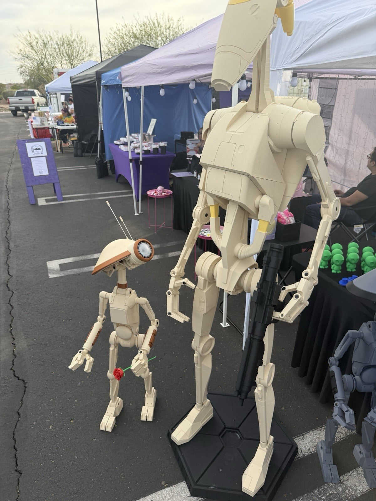 Articulated Life-Size B-1 Battle Droid 3D, Blaster & Base included